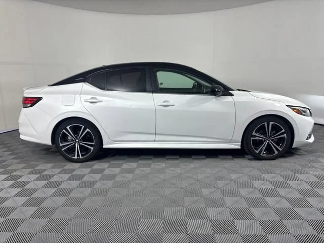 Used 2022  Nissan SR image 37