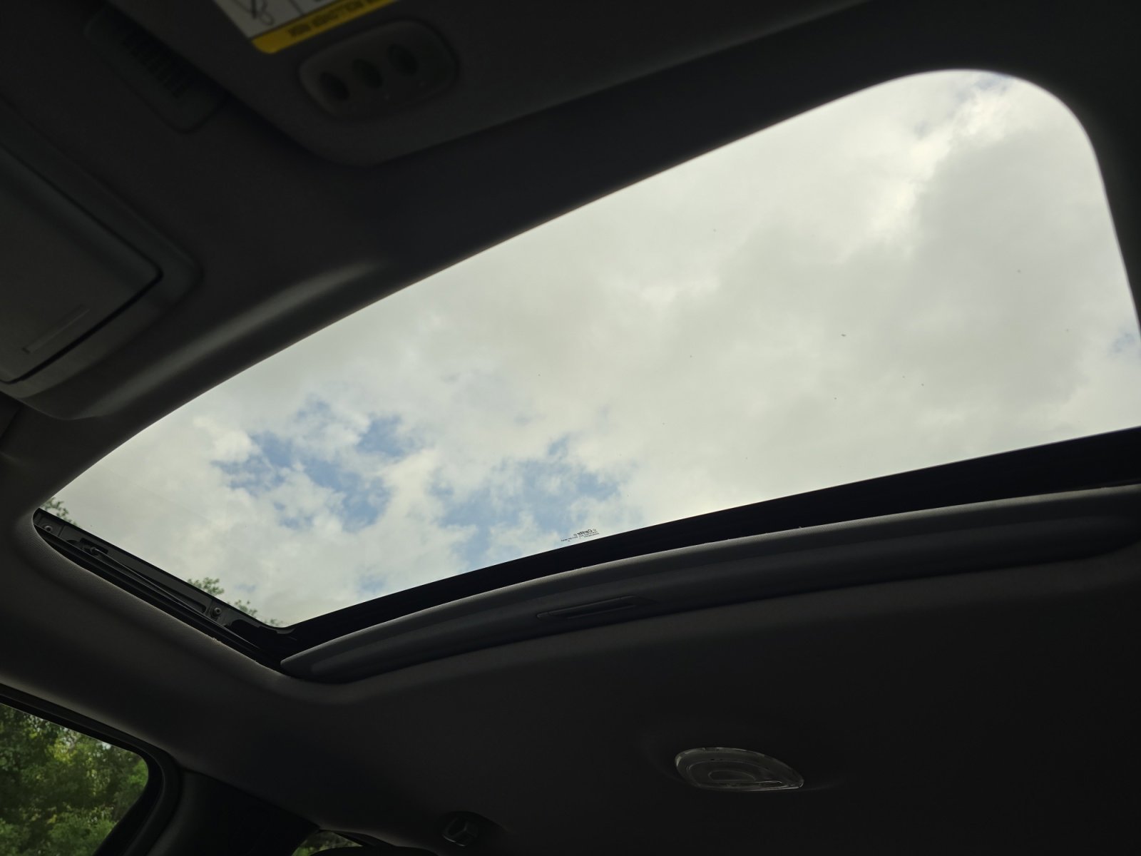 Used 2011 Tuxedo Black Metallic Ford Lariat image 19