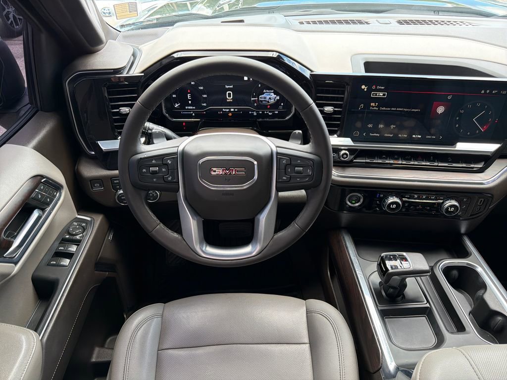 2023 GMC Sierra 1500 SLT - Photo 15