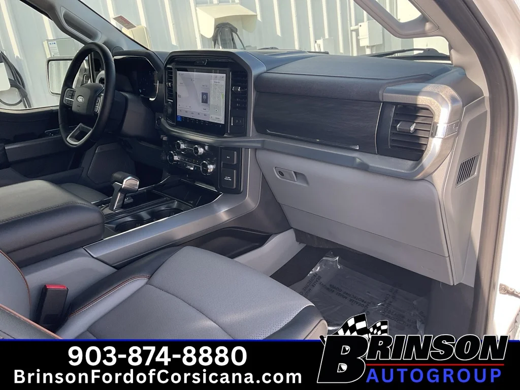 Used 2025 Oxford White Ford LARIAT image 22