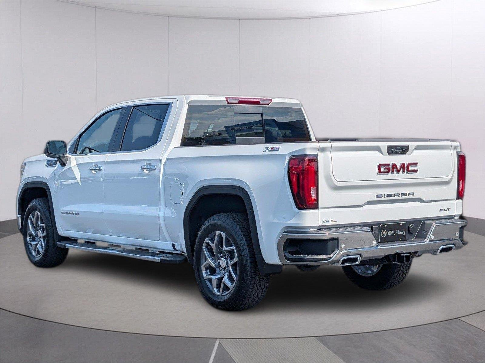 New 2026 Summit White GMC SLT image 3