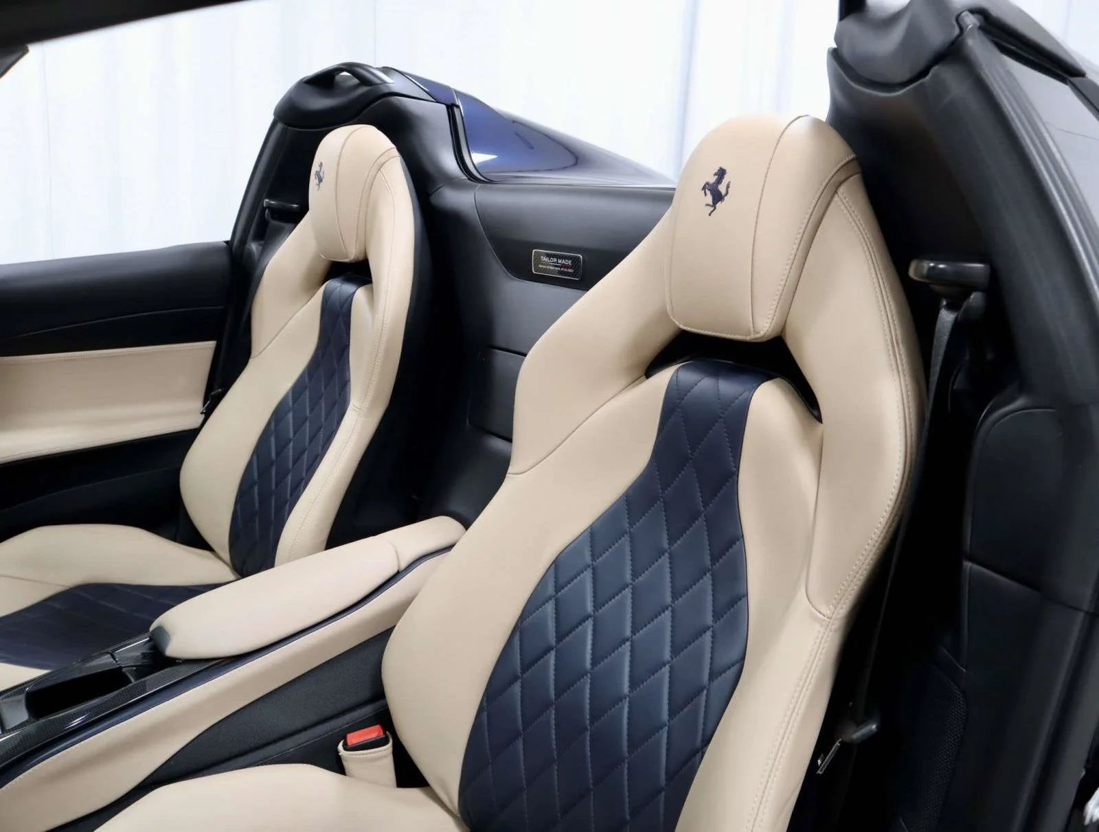 Certified Used 2023 Extra Sample Ferrari  image 18