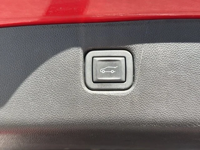Used 2024 Red Chevrolet LT image 39