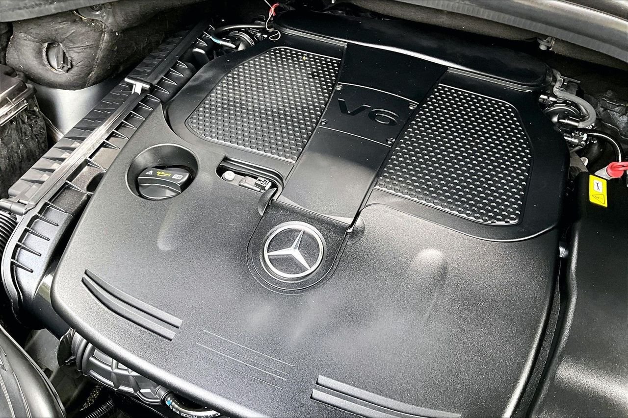 Used 2014 Silver Mercedes-Benz ML 350 image 31