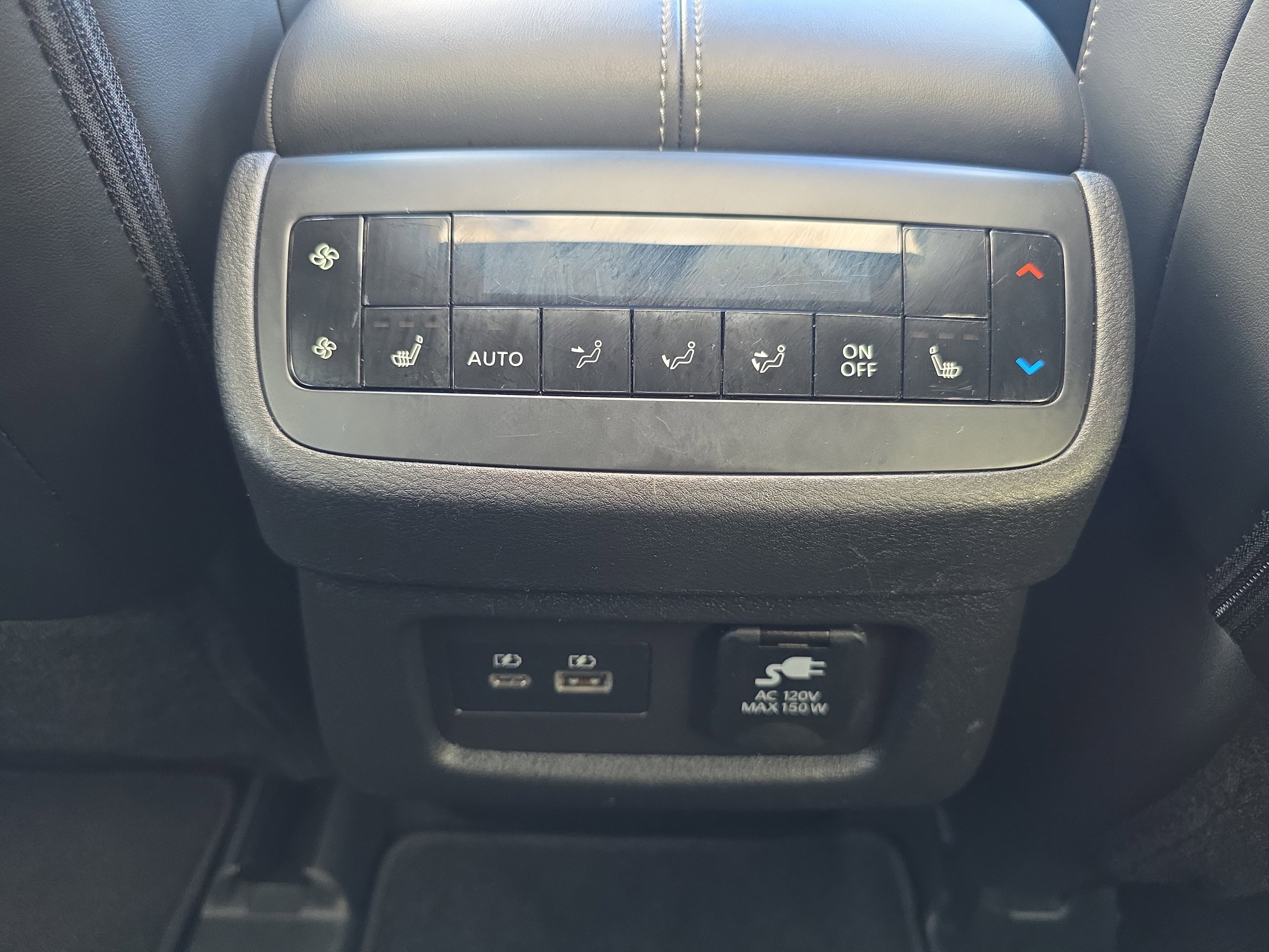 Certified Used 2023 Pearl White Tricoat Nissan Platinum image 16