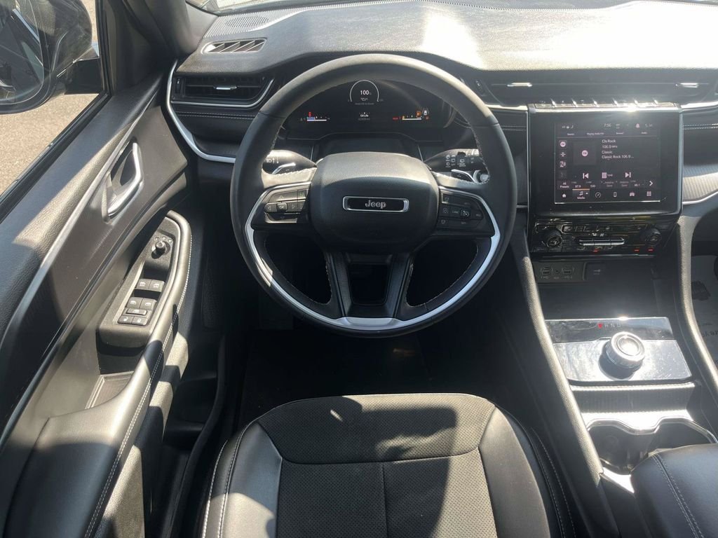 Used 2025 Black Jeep Altitude image 13