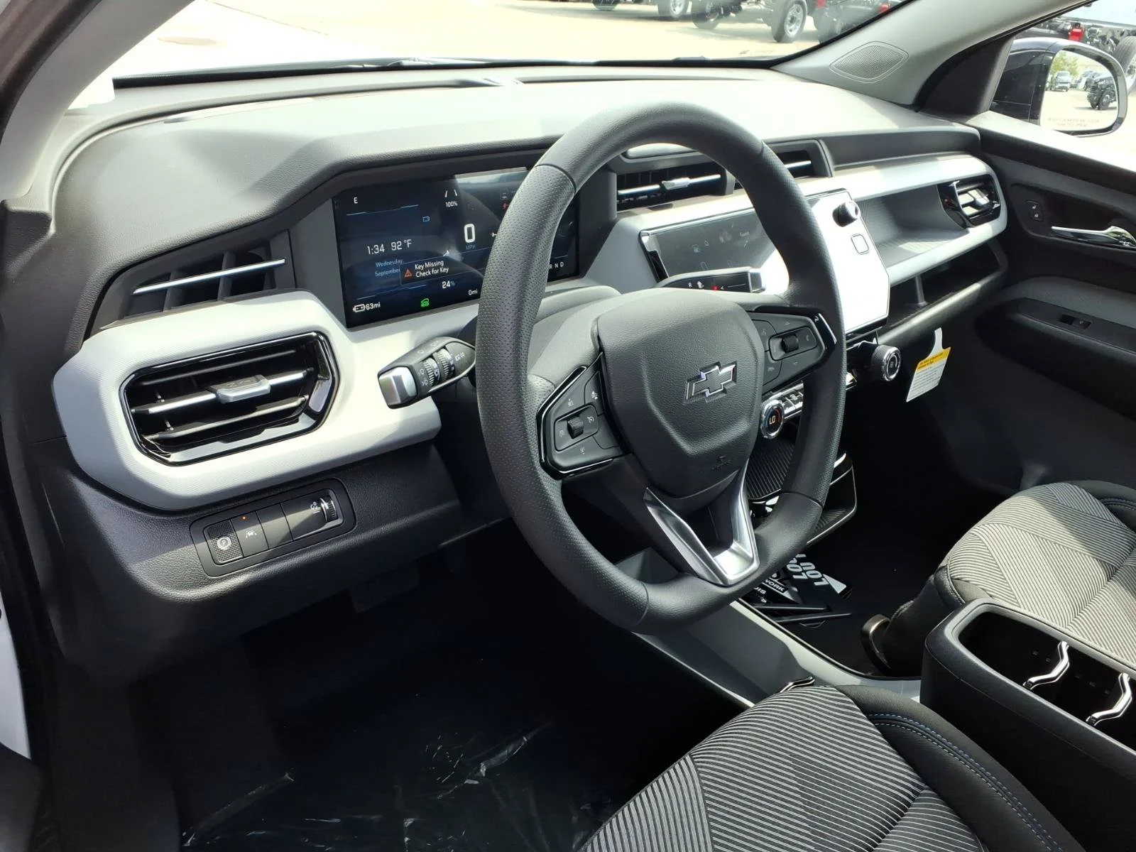 New 2027 Summit White Chevrolet LT image 5