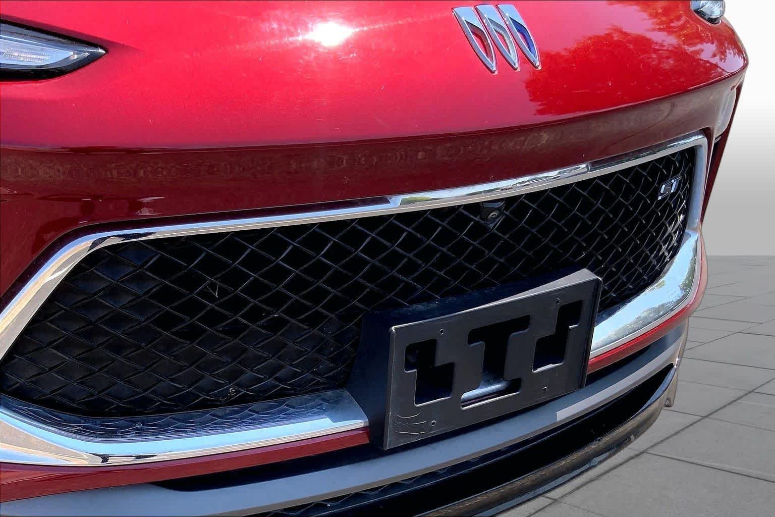 Used 2024  Buick Sport Touring image 32