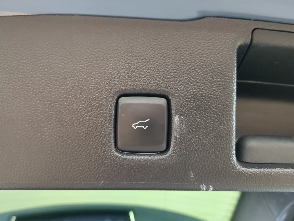 Used 2023 Blue Ford Active image 18