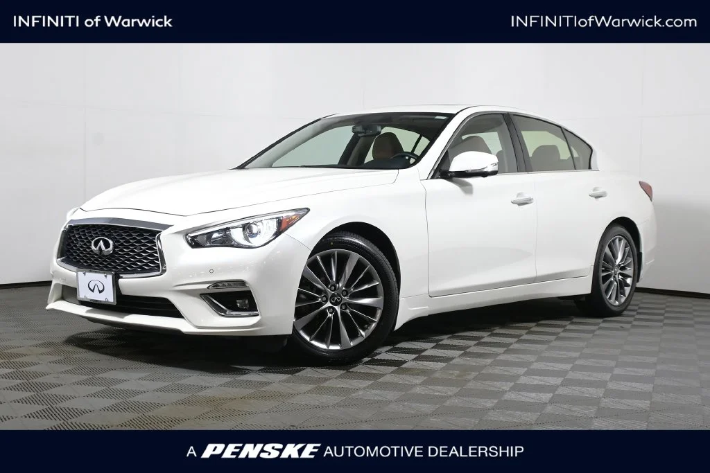 2023 INFINITI Q50 LUXE