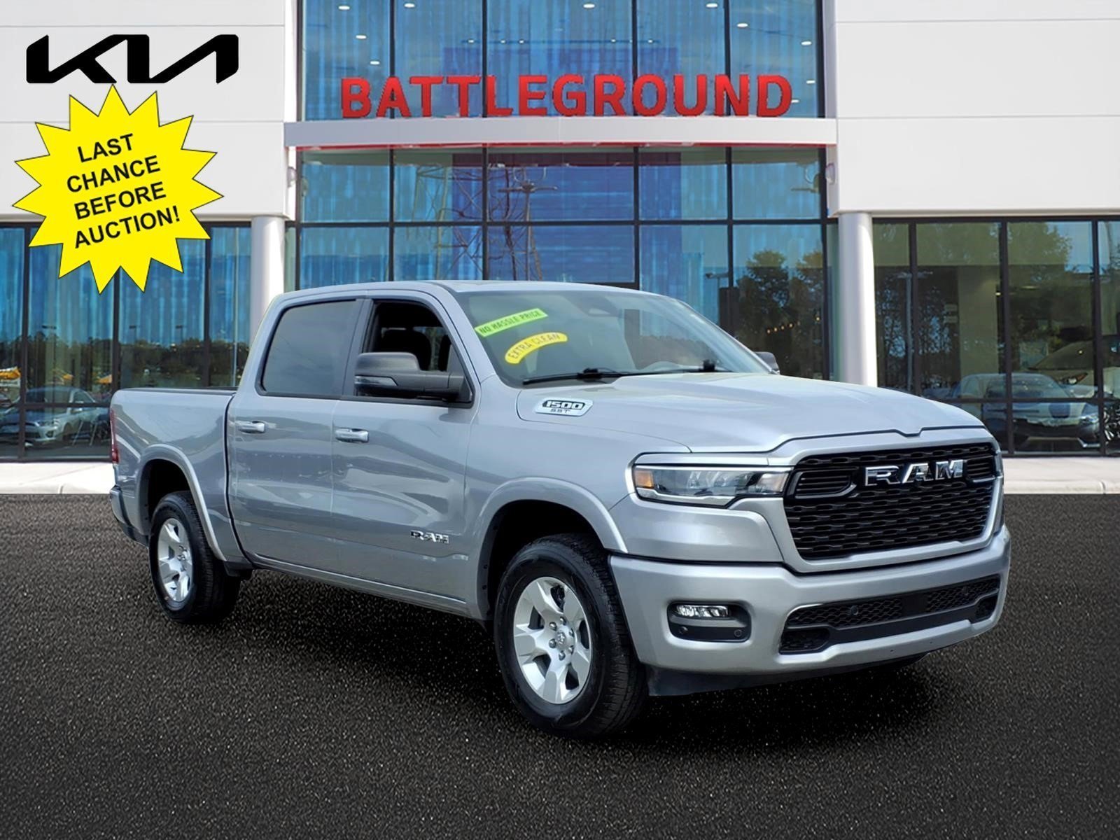 2025 RAM 1500 Big Horn/Lone Star 4x4 Crew Cab 5'7's photo