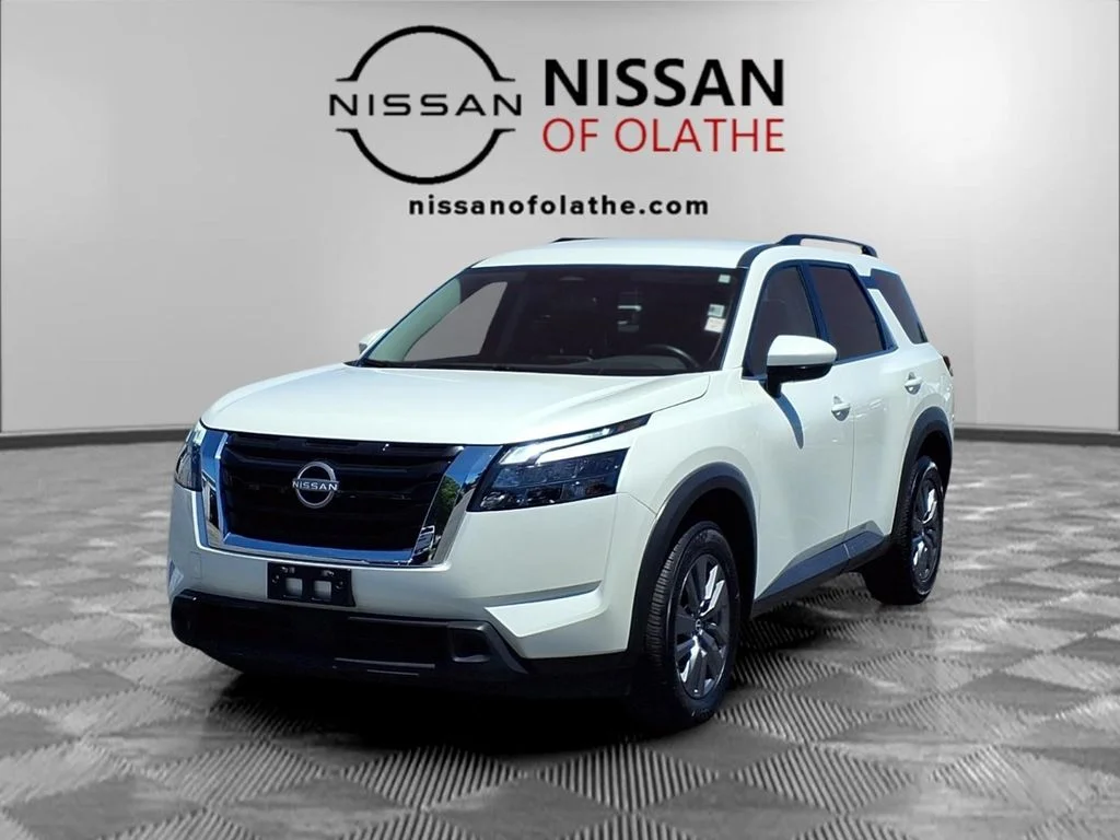2024 Nissan Pathfinder SV 2WD's photo