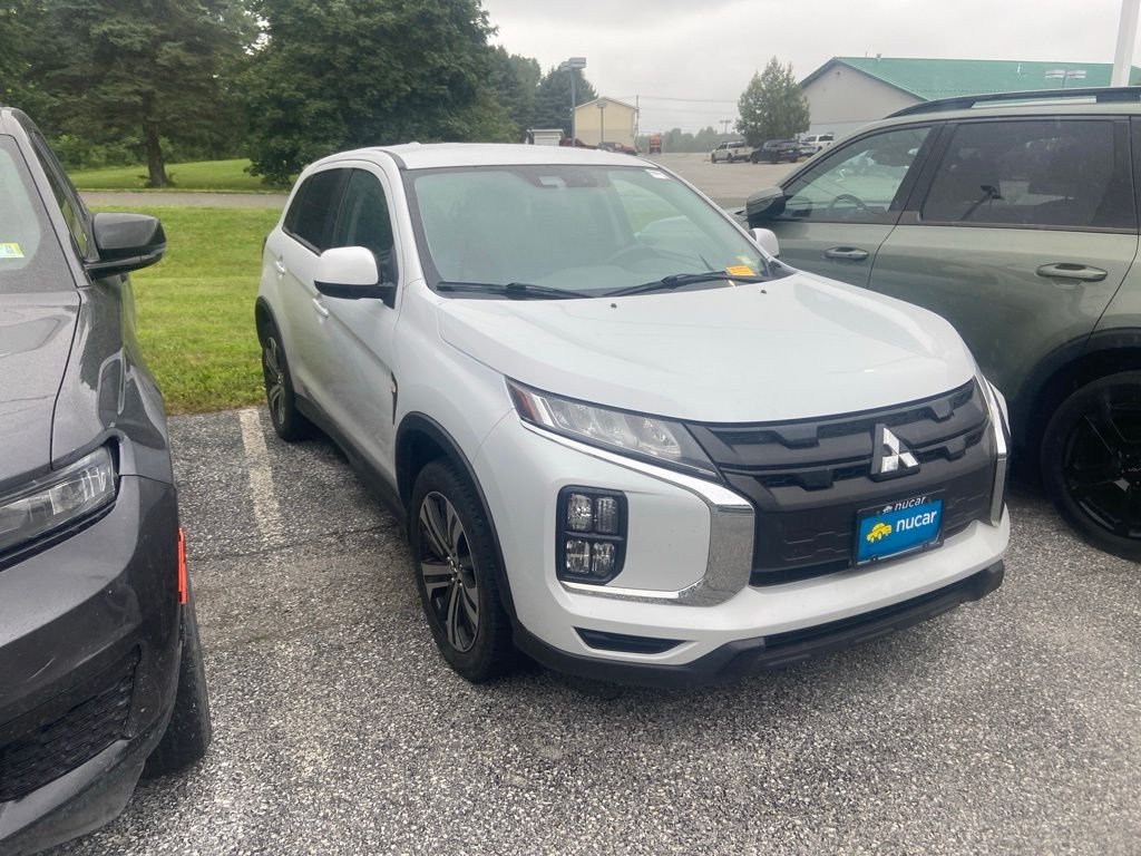 Used 2023 White Mitsubishi 2.0 ES image 1