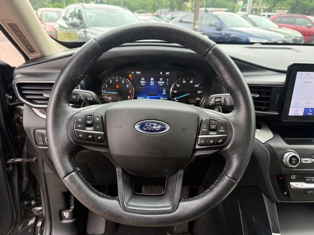 Used 2020 Magnetic Metallic Ford XLT image 14