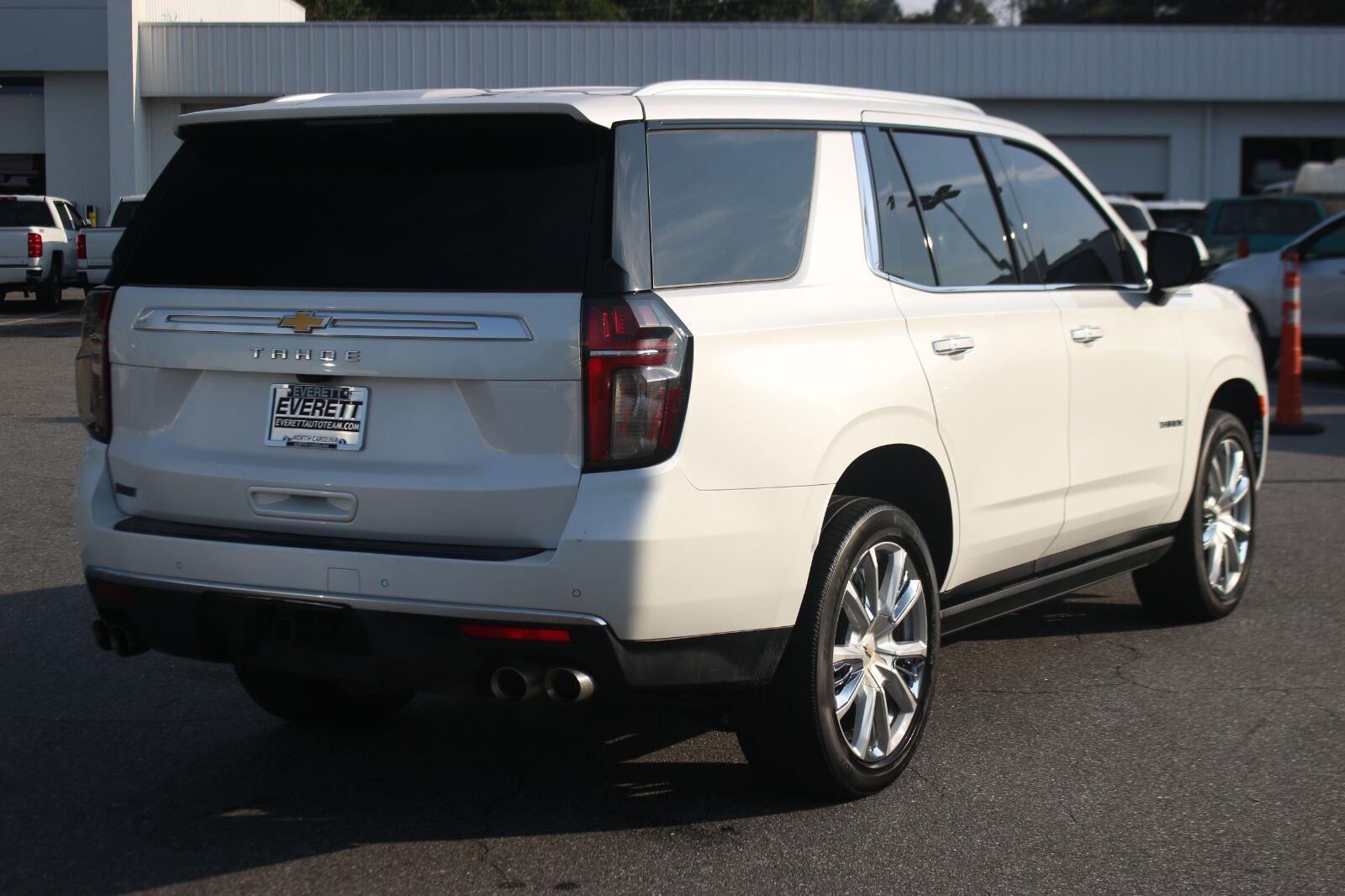 Used 2021 IRIDESCENT PEARL TRICOAT Chevrolet High Country image 6