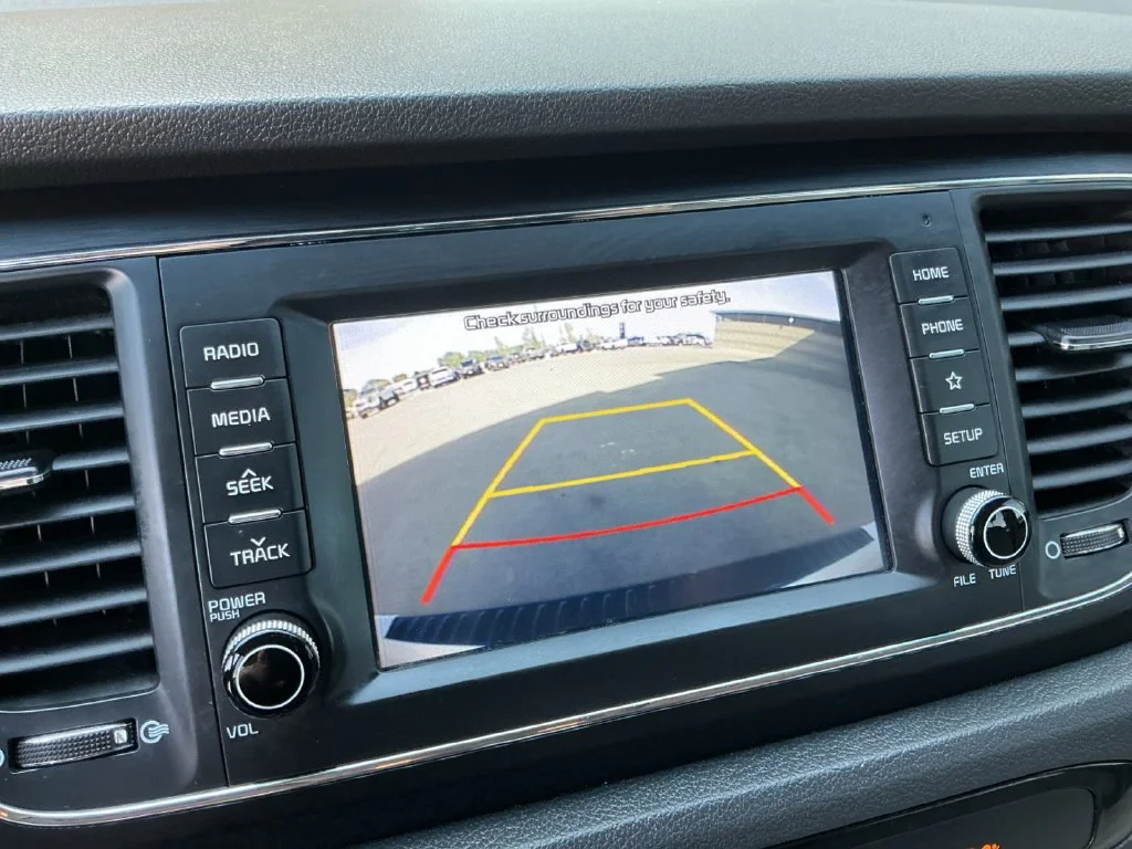 Used 2020 Silver Kia LX image 22