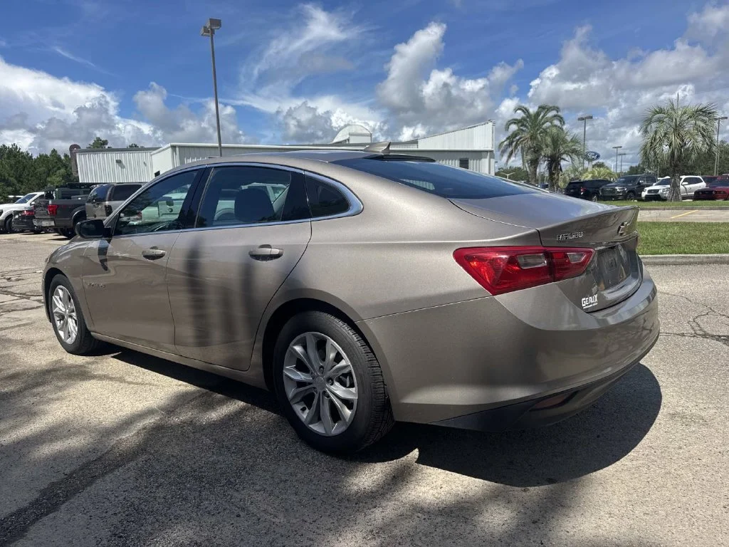 Used 2023 Gray Chevrolet LT image 10