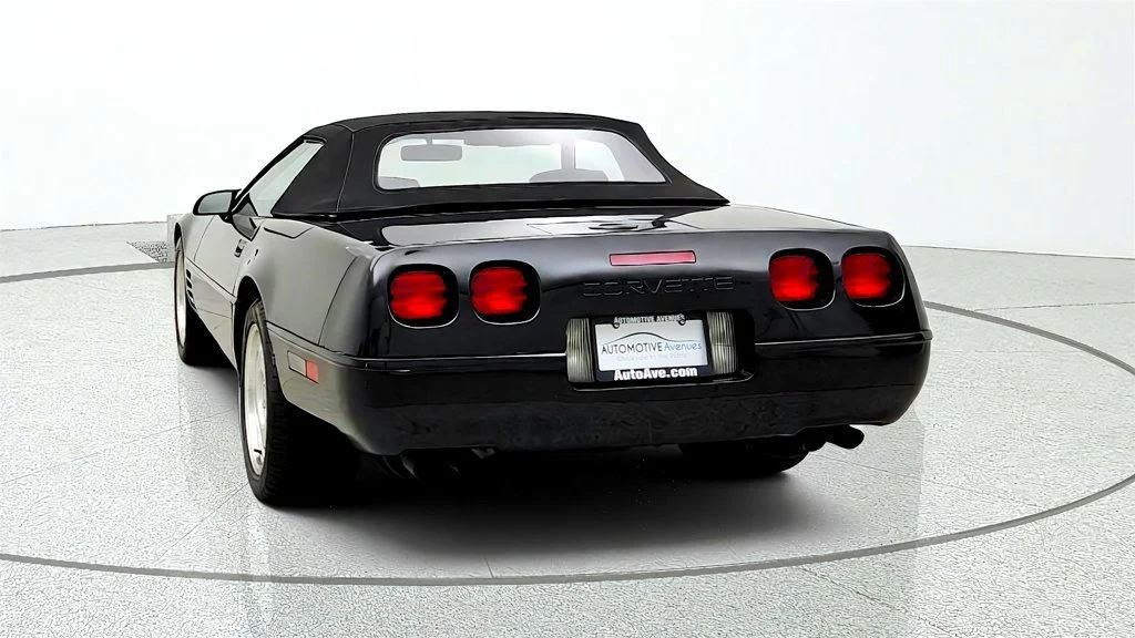 Used 1991 Black Chevrolet 2dr Convertible image 6