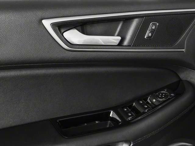 Used 2018 Ruby Red Ford SEL image 20