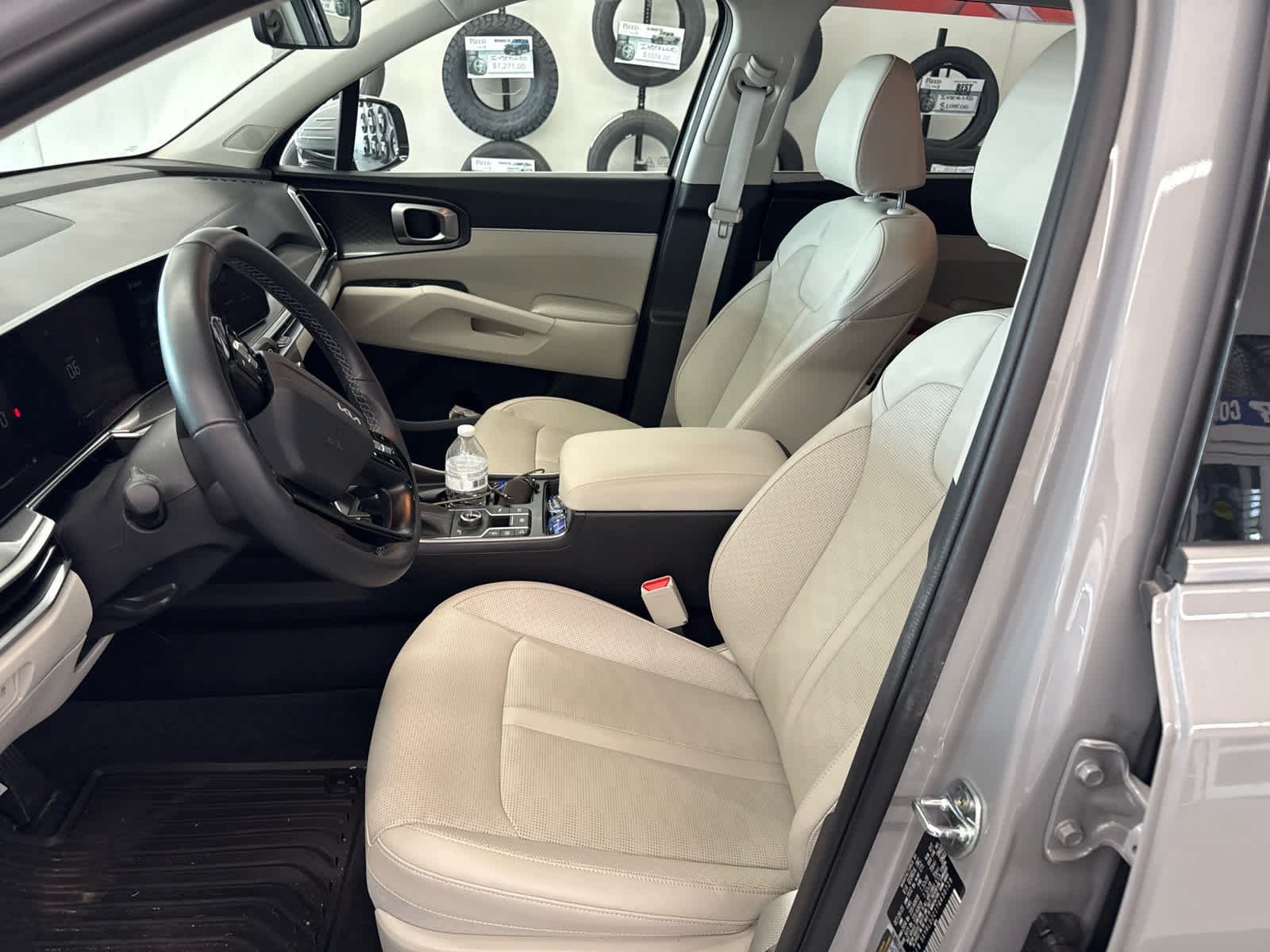 Used 2026 Wolf Gray Kia S image 9