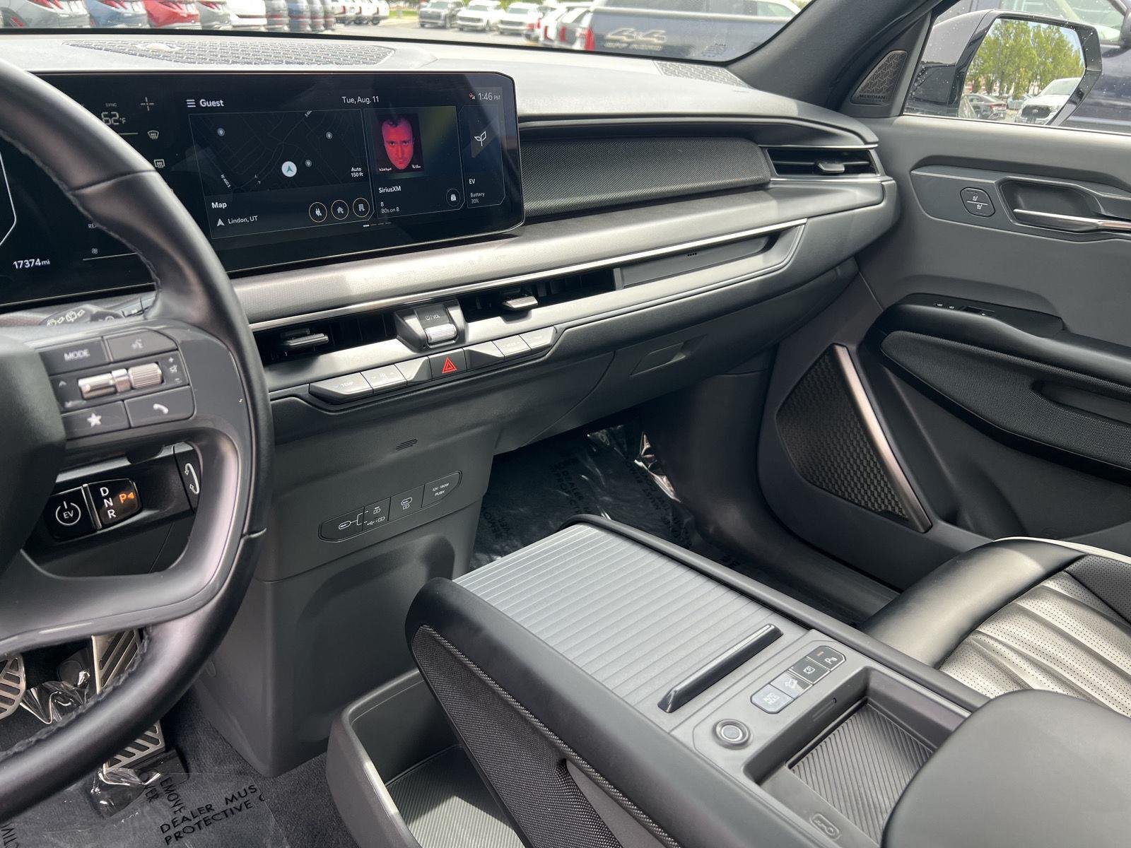 Used 2025 Pebble Gray Kia GT-Line image 38