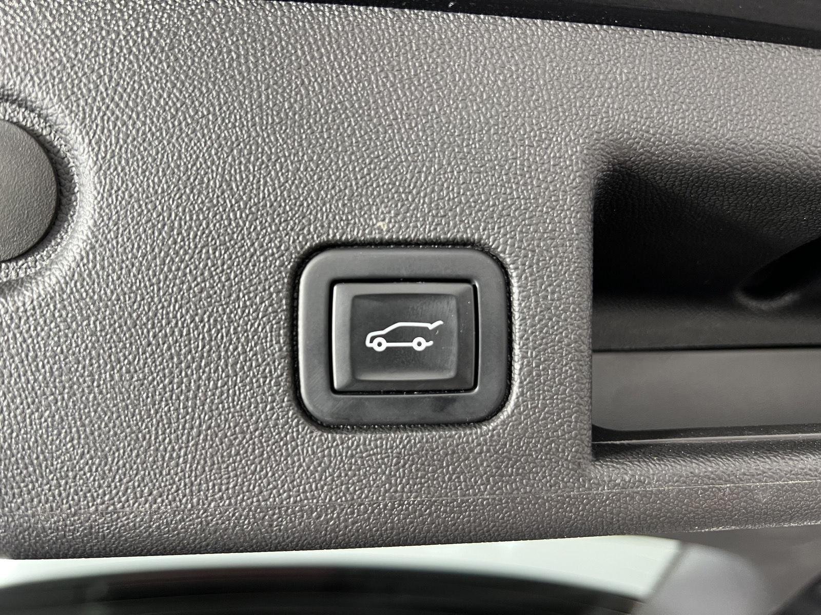 Used 2022 Iron Gray Metallic Chevrolet RS image 21