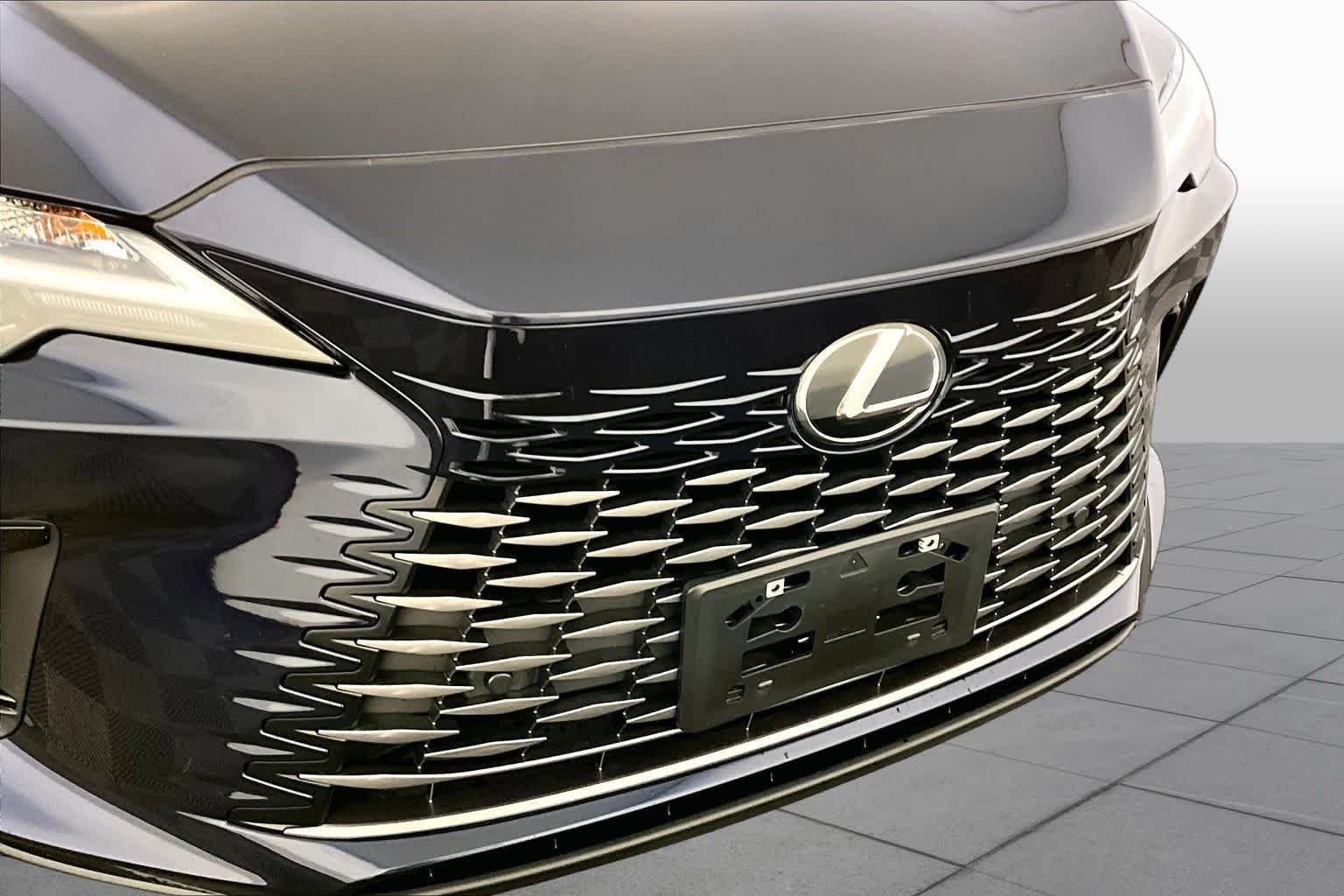 Used 2024 Nightfall Mica Lexus Premium image 32