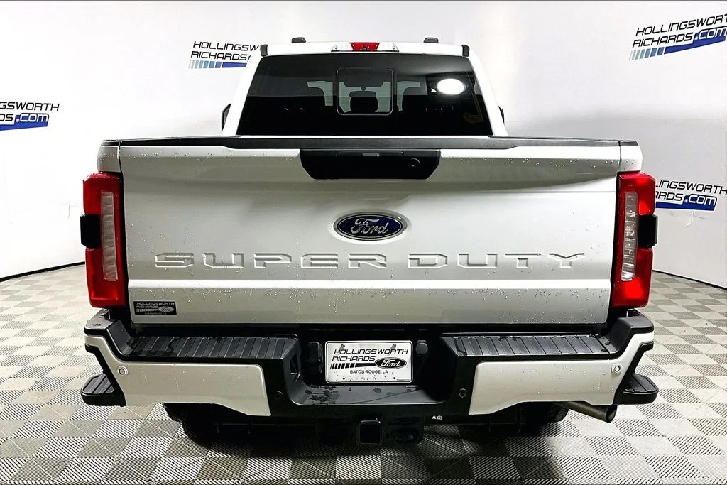 Used 2024 Oxford White Ford XL image 4