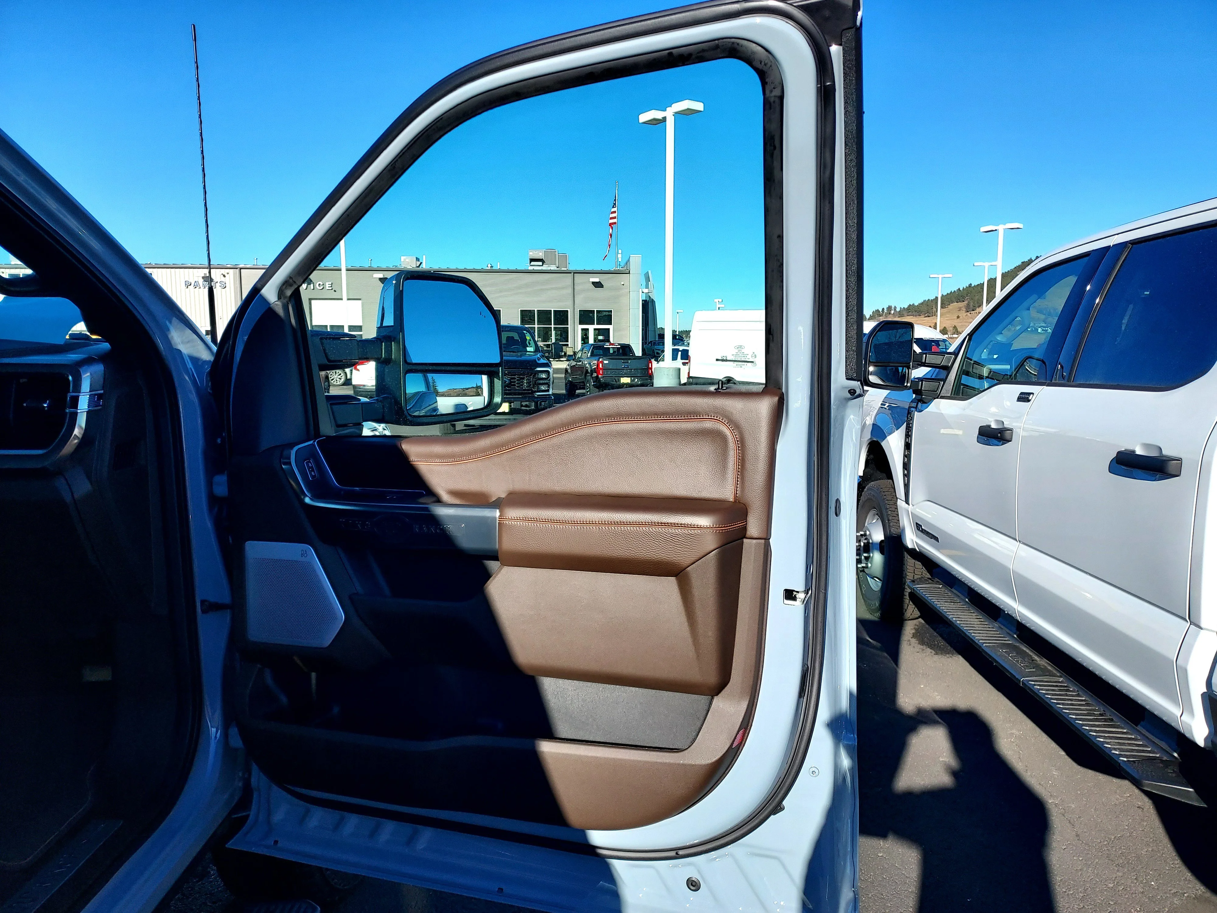 New 2026 Glacier Gray Metallic Tri-Coat Ford King Ranch image 25