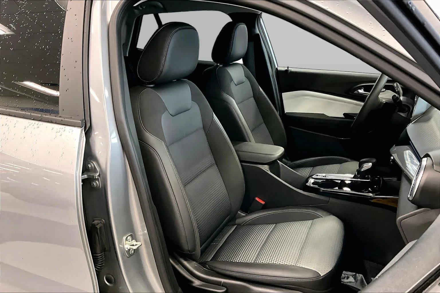 Used 2026 Sterling Gray Metallic Chevrolet LT image 8