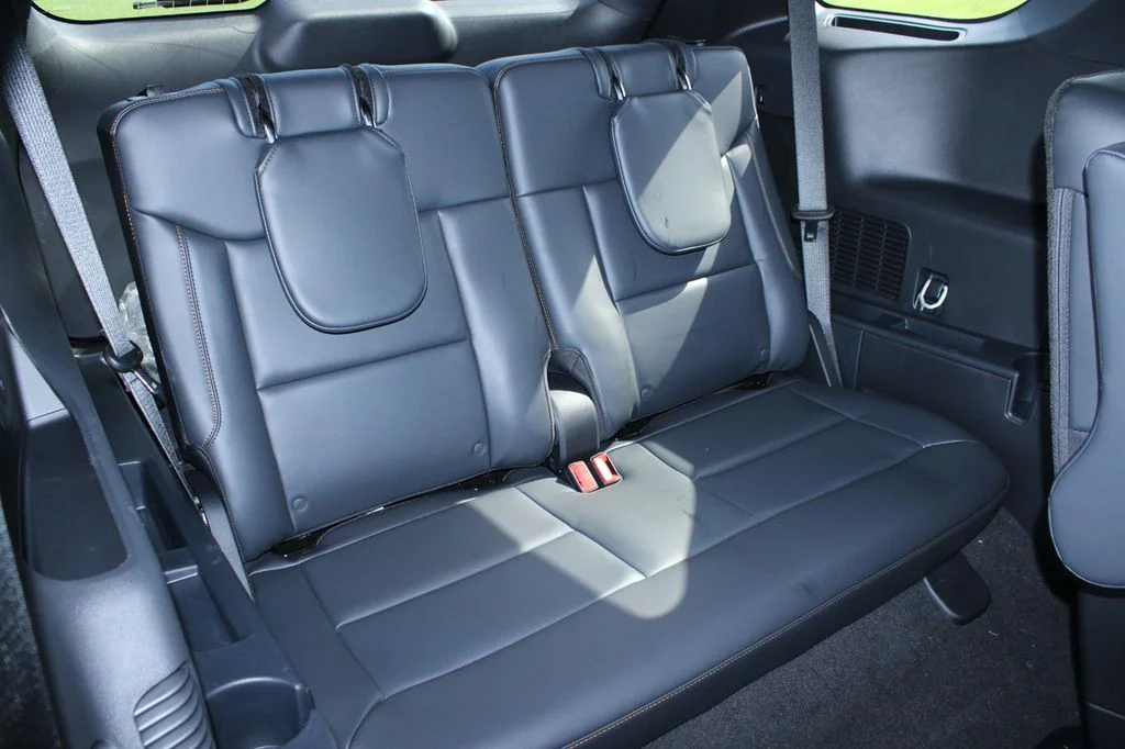 New 2026 Carbonized Gray Metallic Ford Tremor® image 20