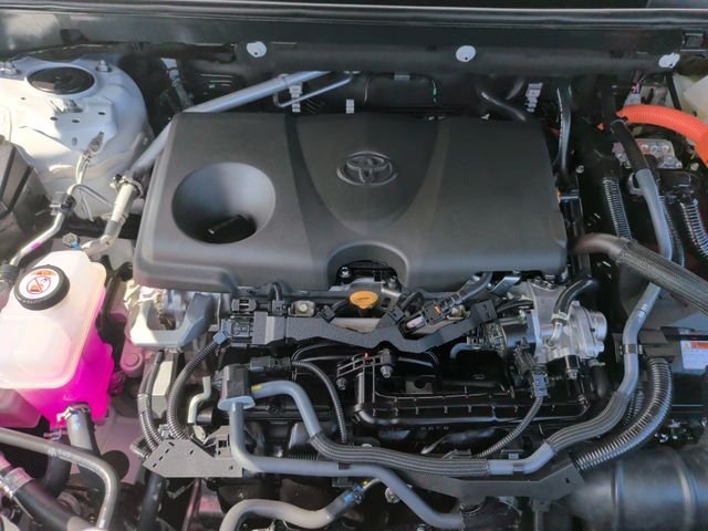 Certified Used 2025 White Toyota XLE image 36