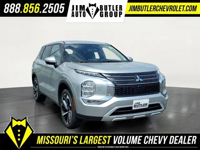 Used 2024  Mitsubishi SE image 26