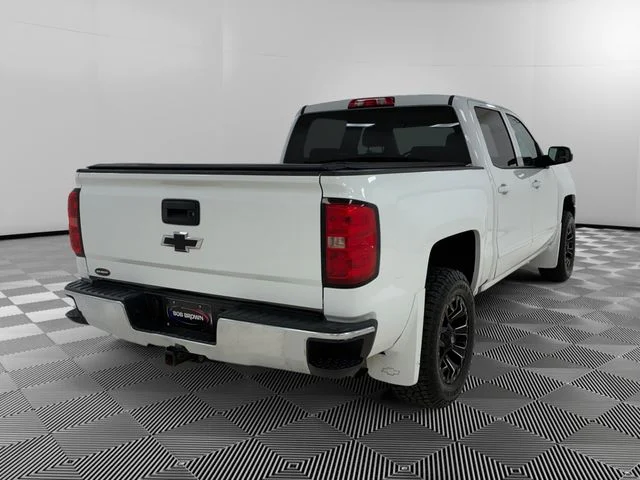 Used 2018 White Chevrolet LT image 5