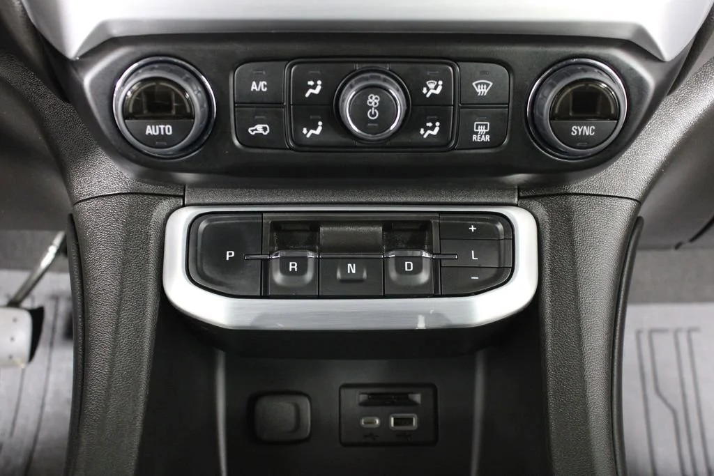 Used 2023 Ebony Twilight Metallic GMC SLE image 29