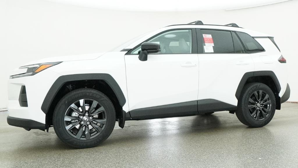 New 2026 Ice Cap Toyota XLE Premium image 10