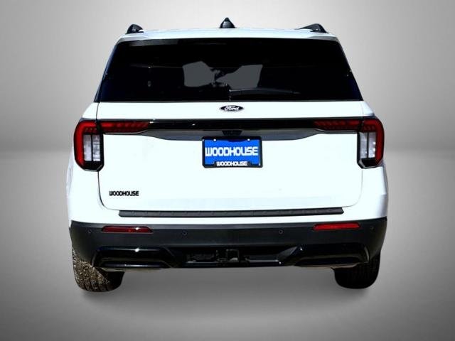 New 2027 Star White Metallic Tri-Coat Ford ST-Line image 35