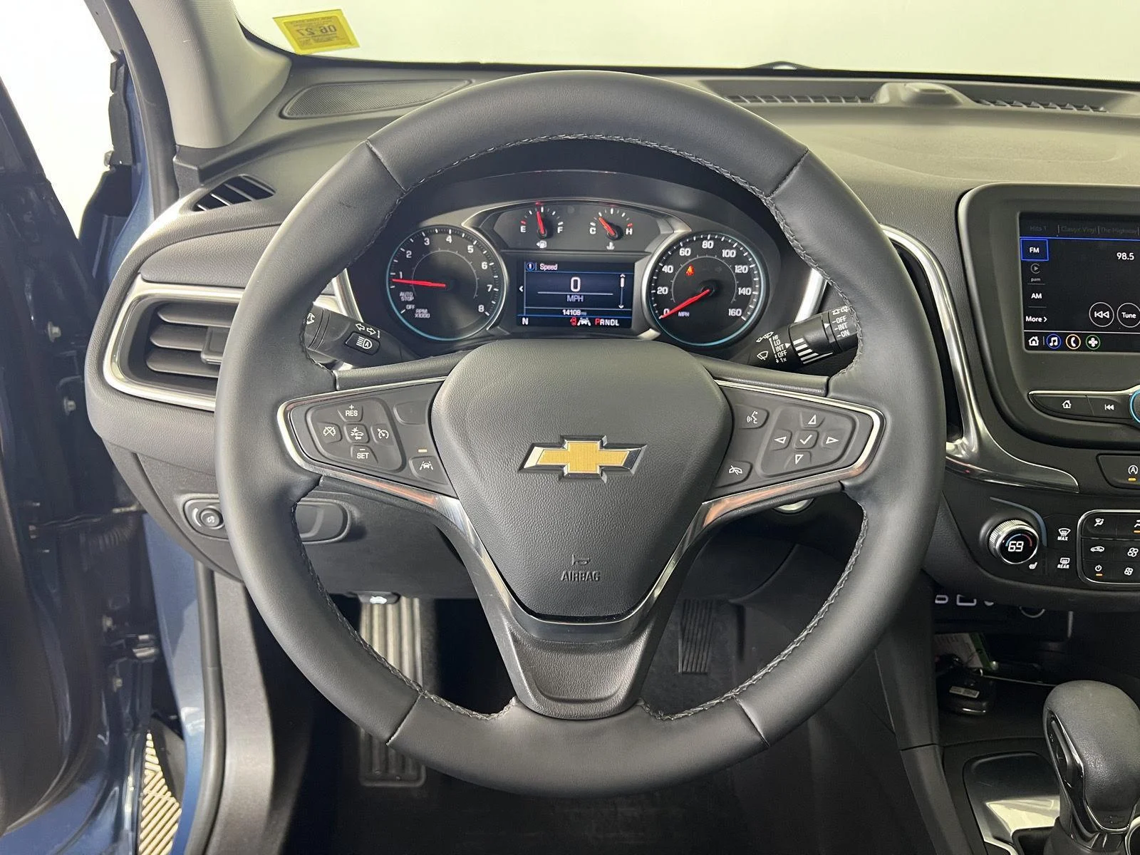 Used 2024 Lakeshore Blue Metallic Chevrolet LT image 7