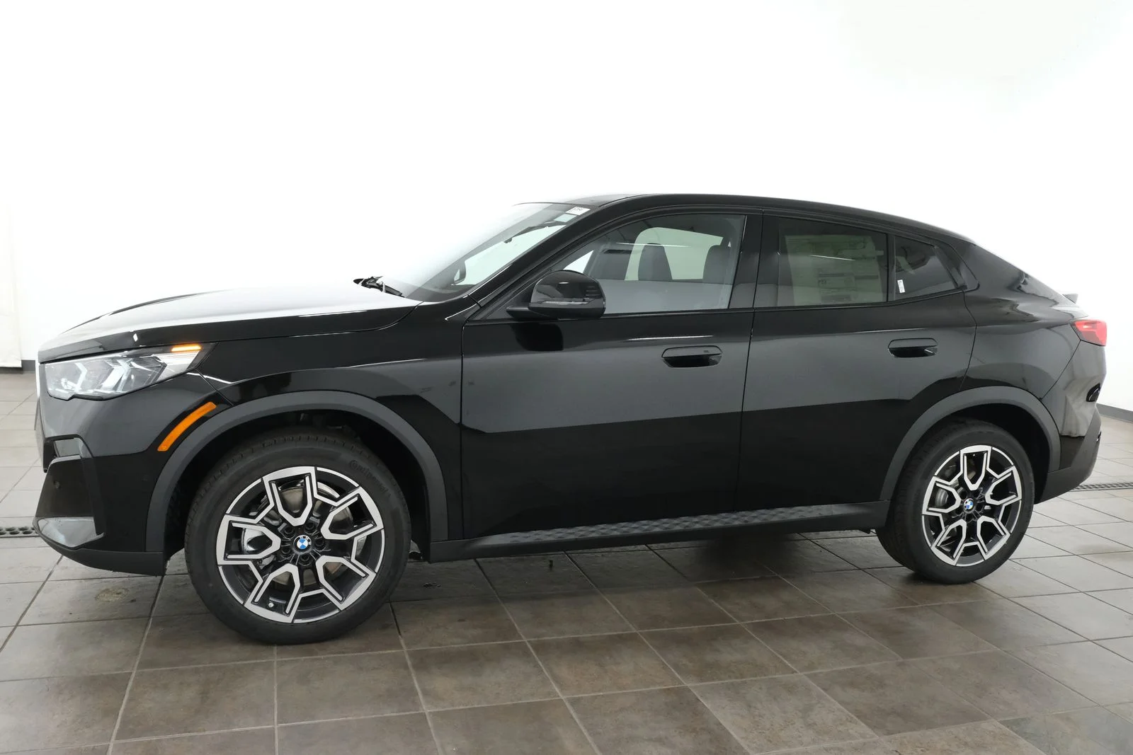 New 2026 Black BMW xDrive28i image 2