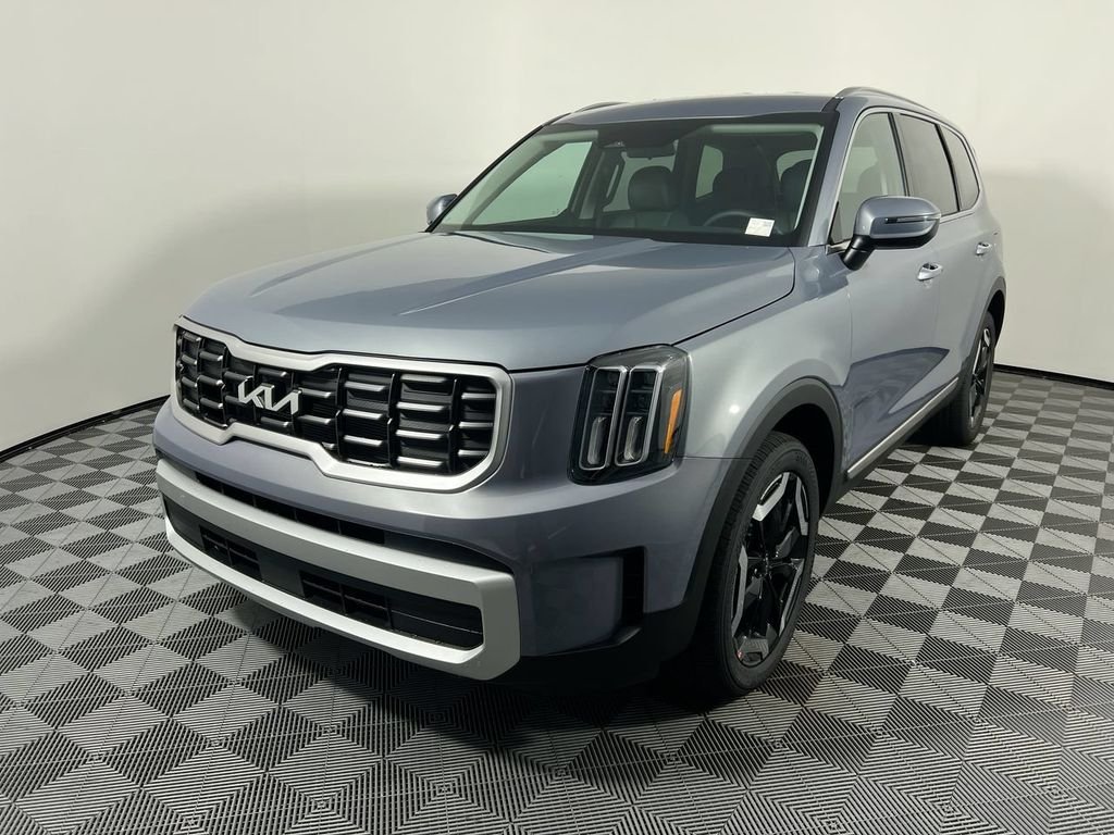 Certified Used 2023 Silver Kia EX image 7