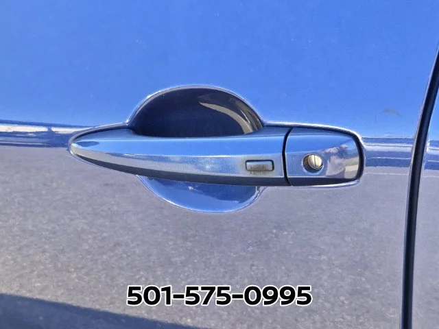 Used 2021 Blue Nissan SV image 12
