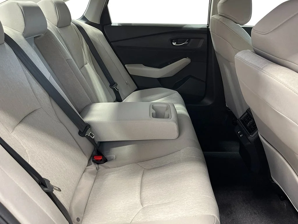 New 2026 Radiant Red Metallic Honda SE image 30