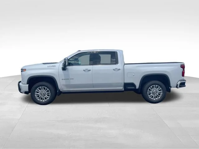 Used 2021 IRIDESCENT PEARL TRICOAT Chevrolet High Country image 2