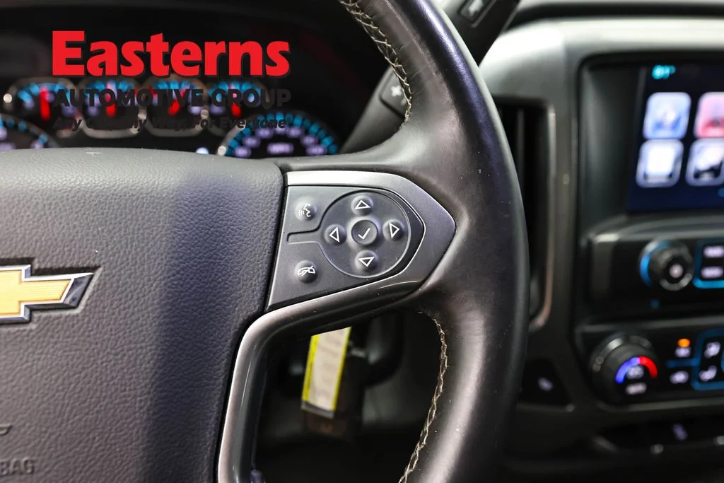 Used 2015 White Chevrolet LT image 16