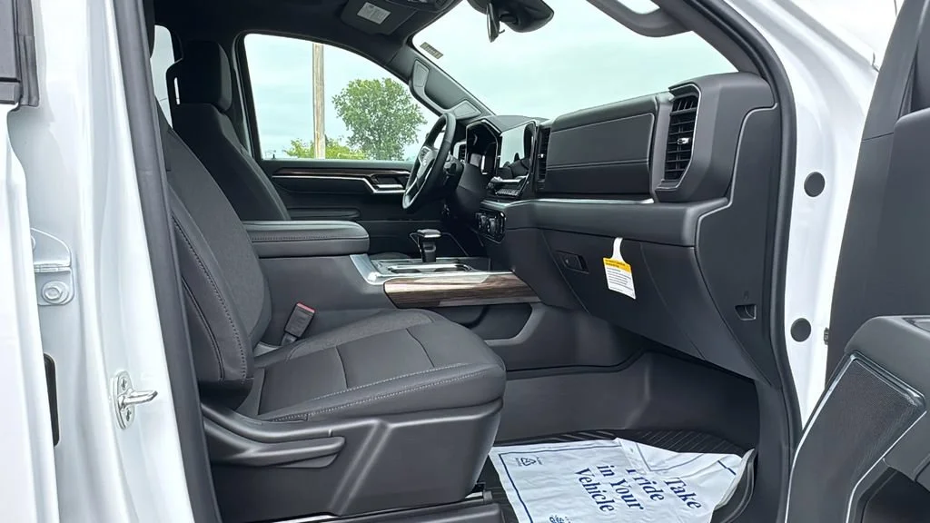 New 2026 Summit White Chevrolet LT image 8
