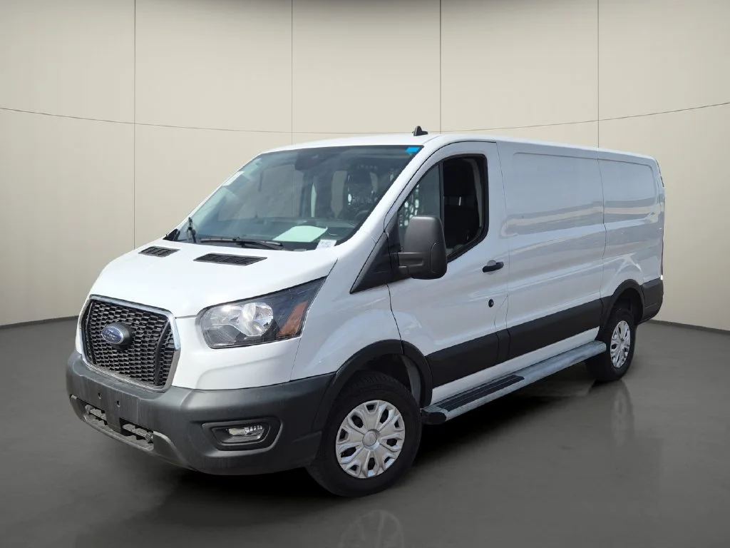 Used 2025 White Ford Base image 2