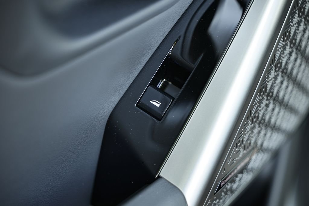 New 2027 Brooklyn Grey Metallic BMW 530i xDrive image 24