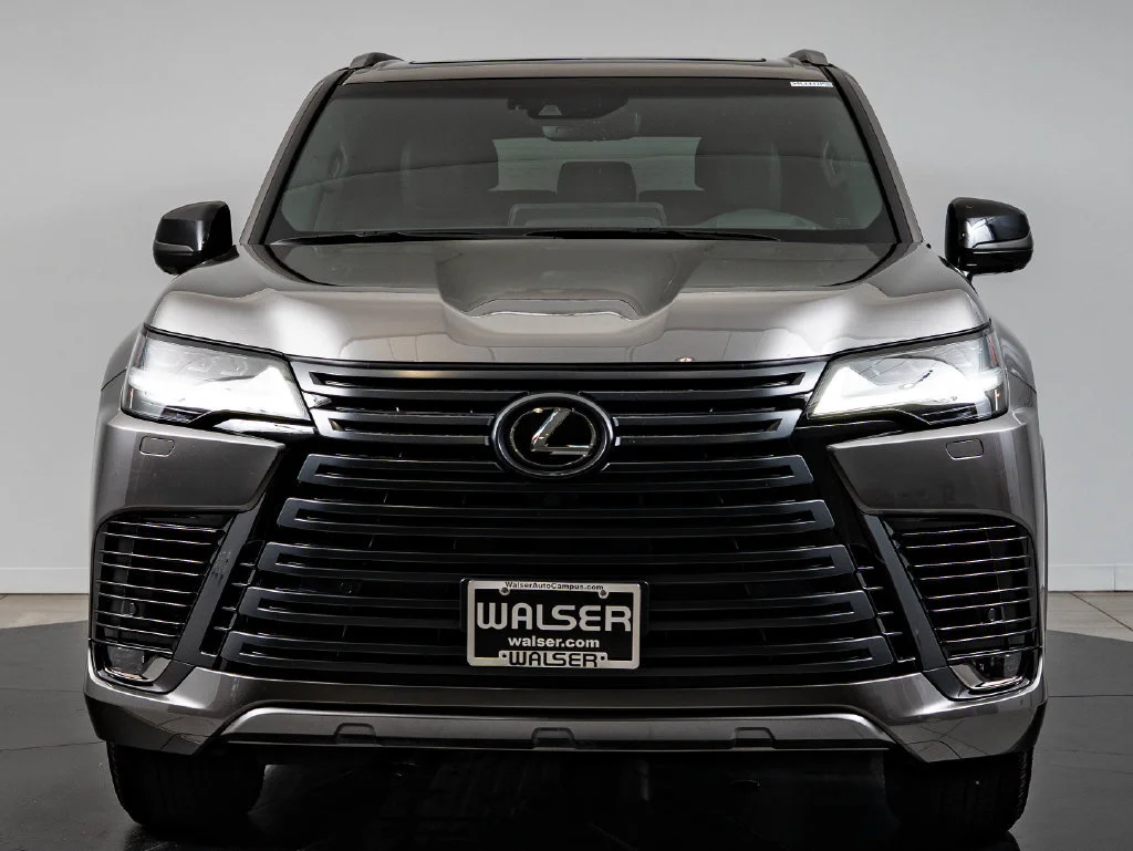 Used 2024 Manganese Luster Lexus 600 Luxury image 2