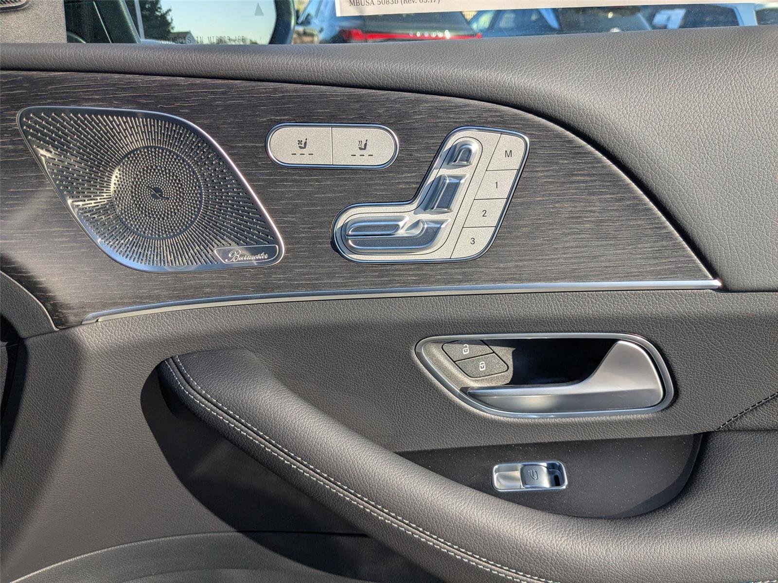 New 2026 MANUFAKTUR Silicon Grey Mercedes-Benz GLS 450 image 33