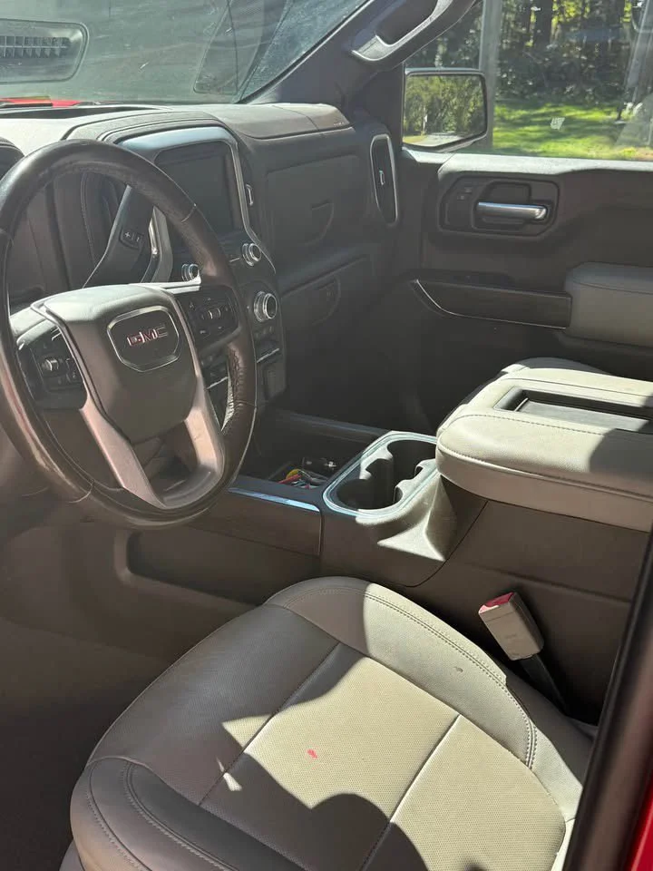 Used 2021 Red GMC SLT image 2